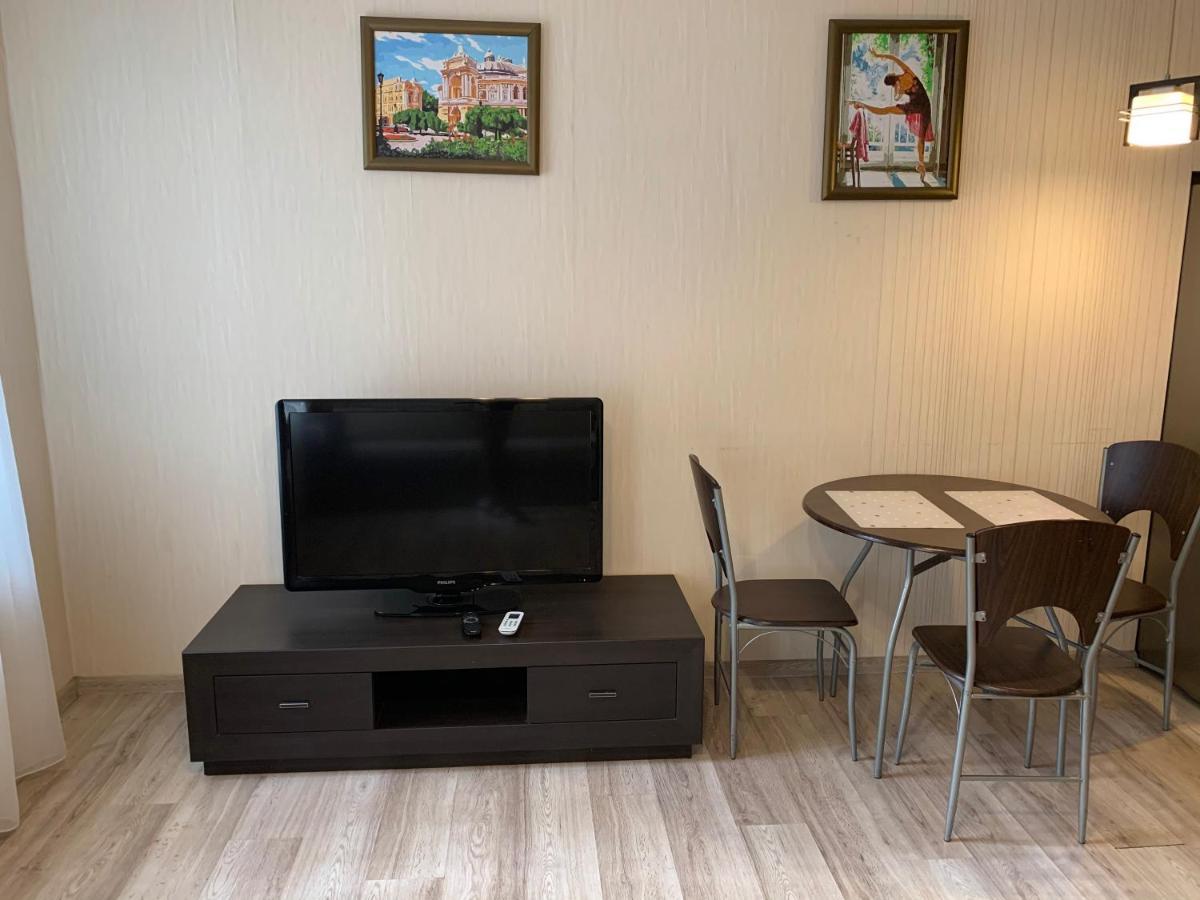 Excellent Apartment In The Center Of Odessa 외부 사진