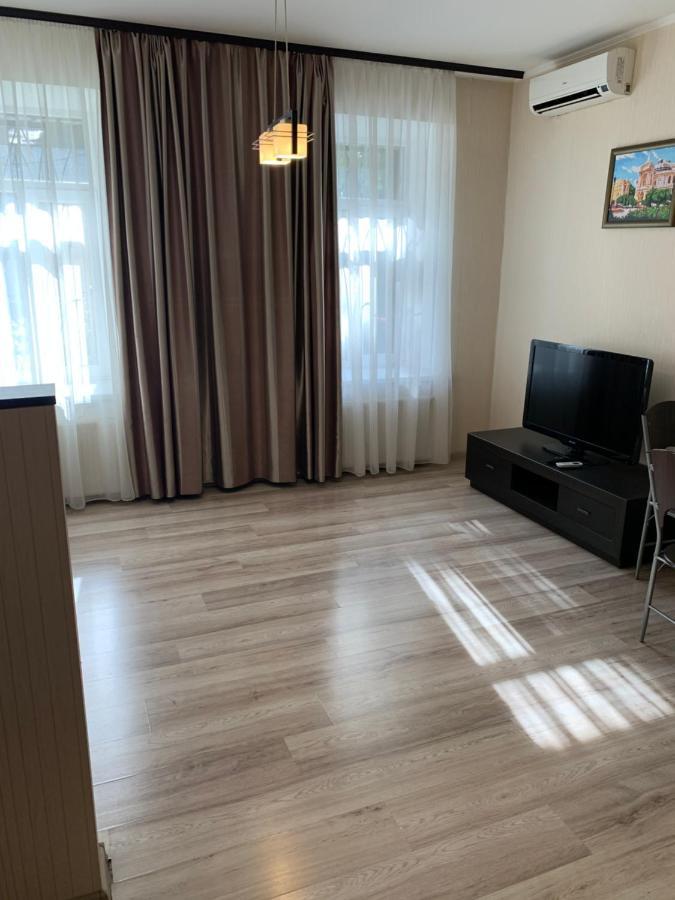 Excellent Apartment In The Center Of Odessa 외부 사진